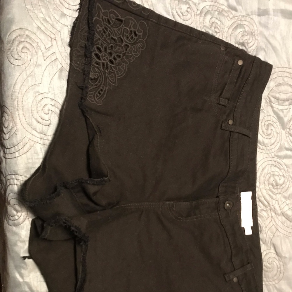 Torrid black shorts